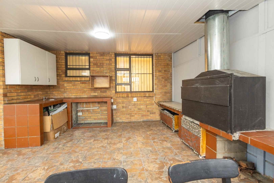 To Let 3 Bedroom Property for Rent in Normandie Western Cape